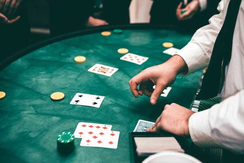 Rummy game in action